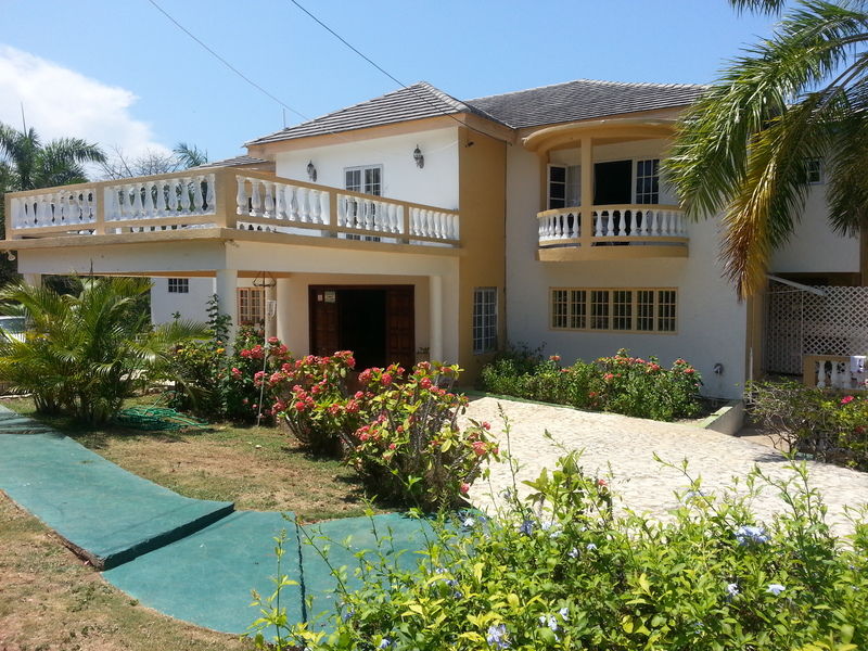 Emerald View Resort Villa Montego Bay Exterior photo