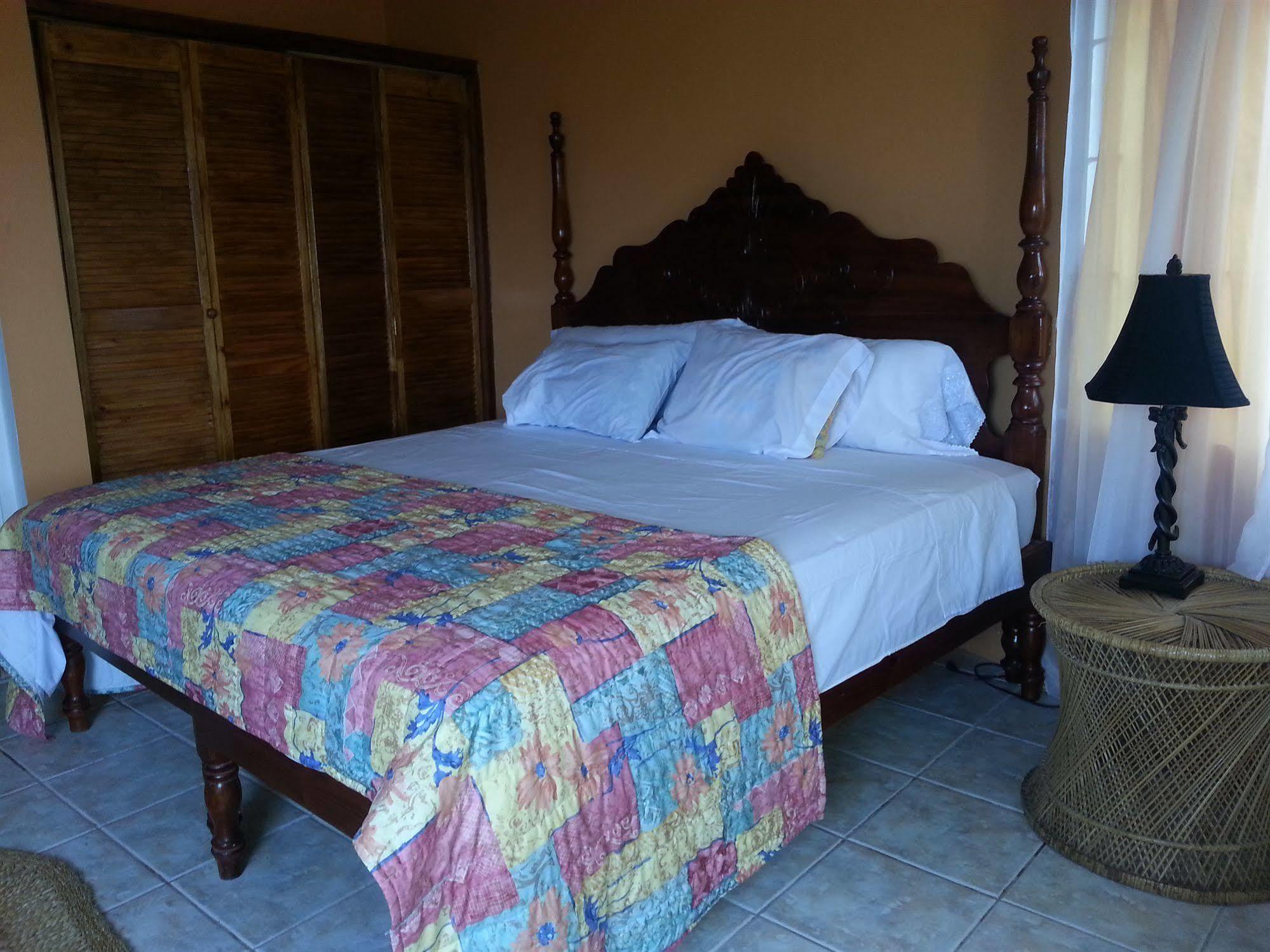 Emerald View Resort Villa Montego Bay Exterior photo
