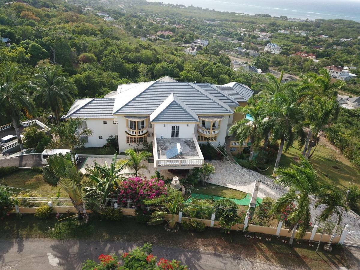 Emerald View Resort Villa Montego Bay Exterior photo